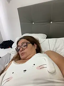 AntonellaAlondra4 online show from 03-03-25, 01:42