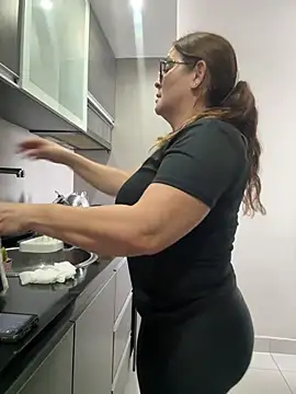 AntonellaAlondra4 online show from 01-17-26, 03:39