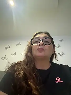 AntonellaAlondra4 online show from 06-15-26, 11:18