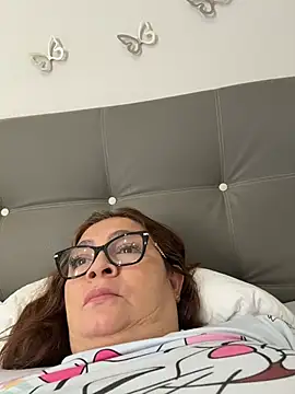 AntonellaAlondra4 online show from 07-17-26, 02:02