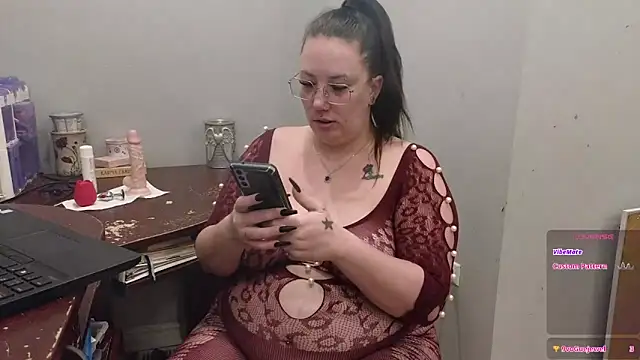 ThickGirlsDoItBetter online show from 02-10-26, 10:36