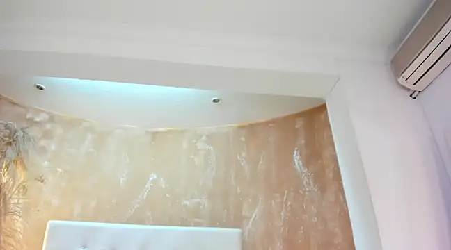 Snapshot of APRILL_FOXX chatting on 03-05-25, 10:00 APRILL FOXX online show from 03-05-25, 10:00