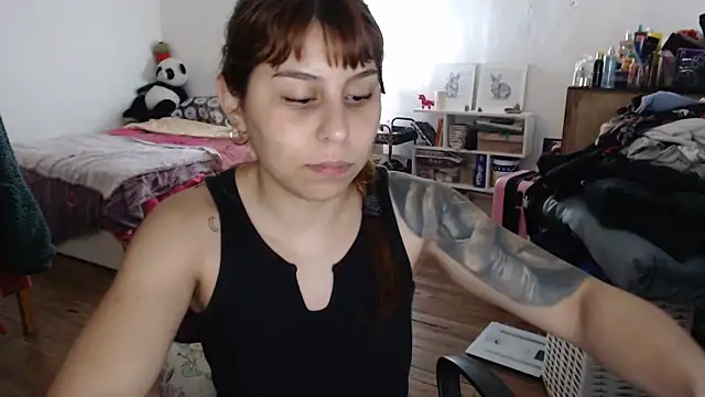 bunnylolaa4 online show from 10-17-25, 06:49