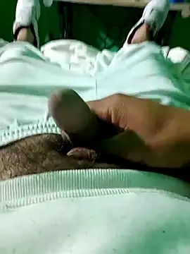 Snapshot of qkfc744888l chatting on 01-06-26, 01:15 qkfc744888l online show from 01-06-26, 01:15