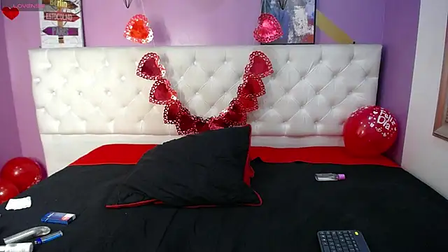 Snapshot of Yayittha chatting on 02-22-25, 11:35 Yayittha online show from 02-22-25, 11:35