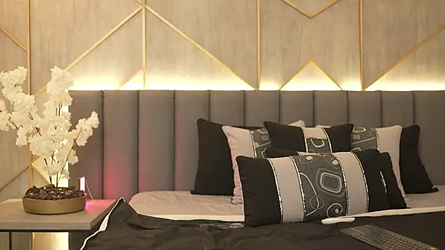 miia blake online show from 02-22-25, 01:33