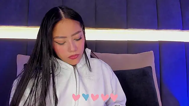 nicolle pierce online show from 02-14-25, 11:42