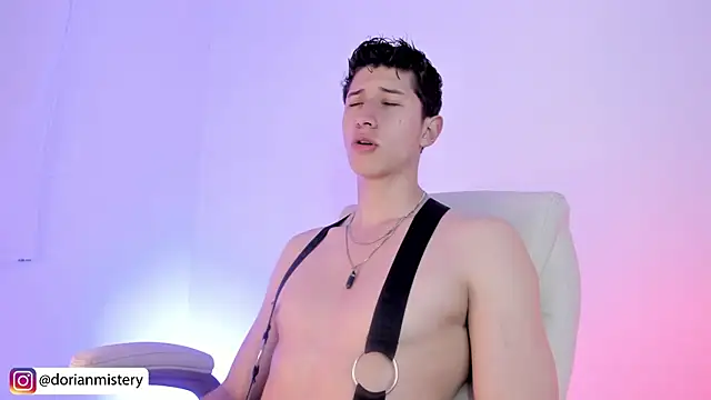 Dorianmistery2322  online show from 04-05-26, 10:29