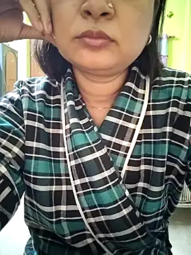 Royalgirl667 online show from 12-09-24, 01:40