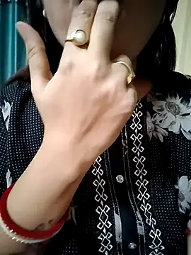 Royalgirl667 online show from 12-10-24, 05:22