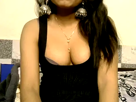 Snapshot of Sanjana_Gupta chatting on 02-09-25, 11:58 Sanjana Gupta online show from 02-09-25, 11:58