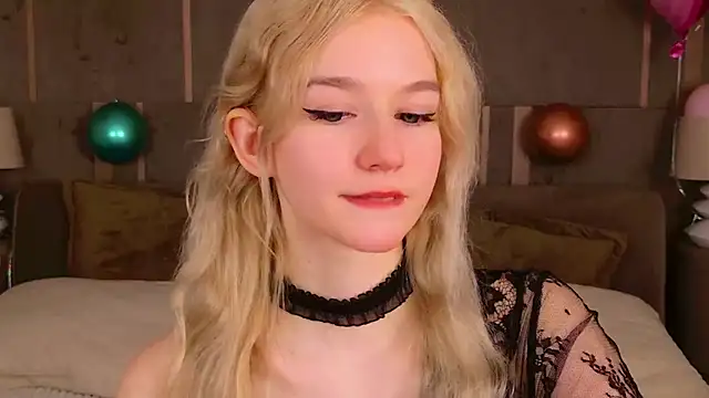 NaomiLoys online show from 02-15-25, 03:09