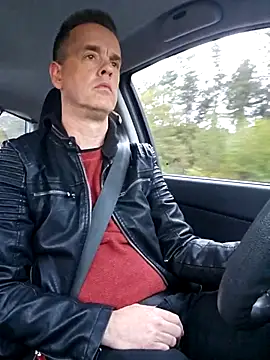 Hectorthyssen1 online show from 10-20-25, 03:01