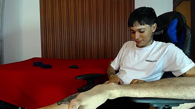 Snapshot of Zacktk7 chatting on 12-28-24, 07:54 Zacktk7 online show from 12-28-24, 07:54