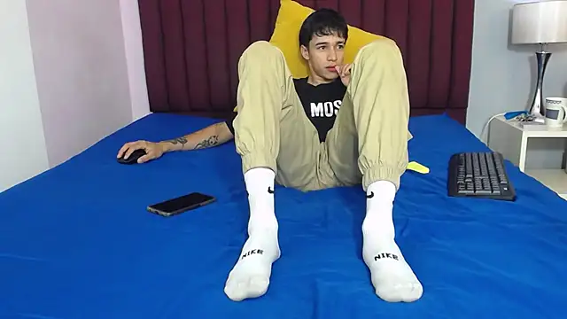 Snapshot of Zacktk7 chatting on 01-13-25, 10:45 Zacktk7 online show from 01-13-25, 10:45