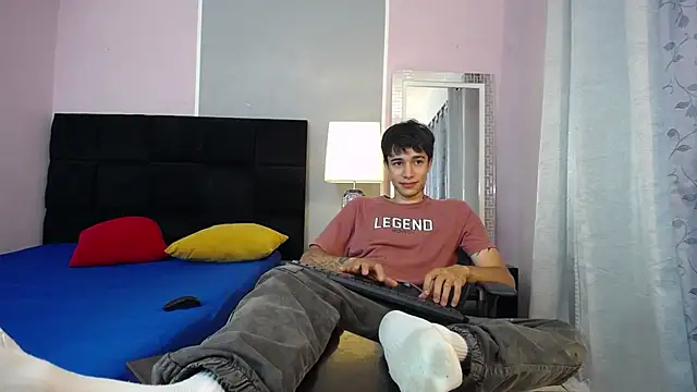 Snapshot of Zacktk7 chatting on 01-27-25, 10:27 Zacktk7 online show from 01-27-25, 10:27