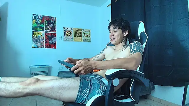 Snapshot of Zacktk7 chatting on 02-13-25, 11:04 Zacktk7 online show from 02-13-25, 11:04