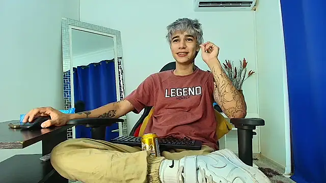 Snapshot of Zacktk7 chatting on 02-27-25, 08:09 Zacktk7 online show from 02-27-25, 08:09