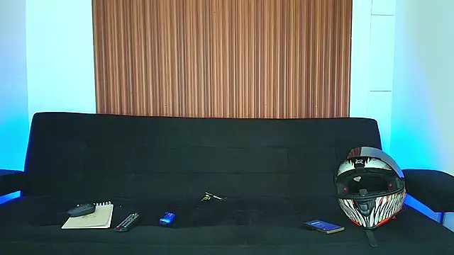 Snapshot of Zacktk7 chatting on 03-04-25, 08:05 Zacktk7 online show from 03-04-25, 08:05