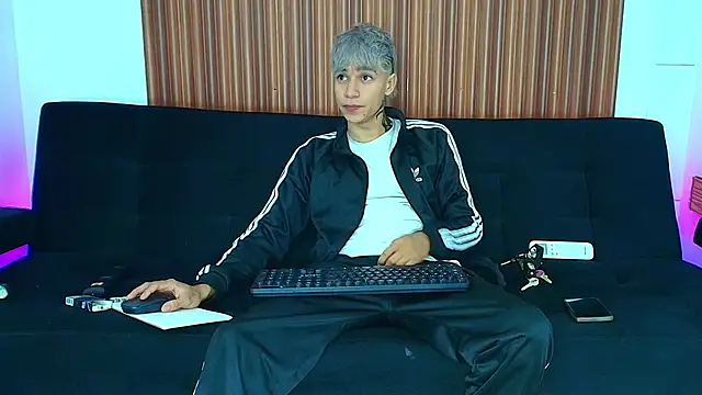 Snapshot of Zacktk7 chatting on 03-07-25, 08:00 Zacktk7 online show from 03-07-25, 08:00