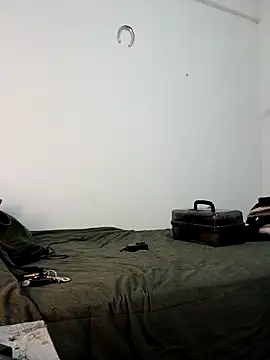 jhonyhot9292 online show from 04-13-26, 02:33