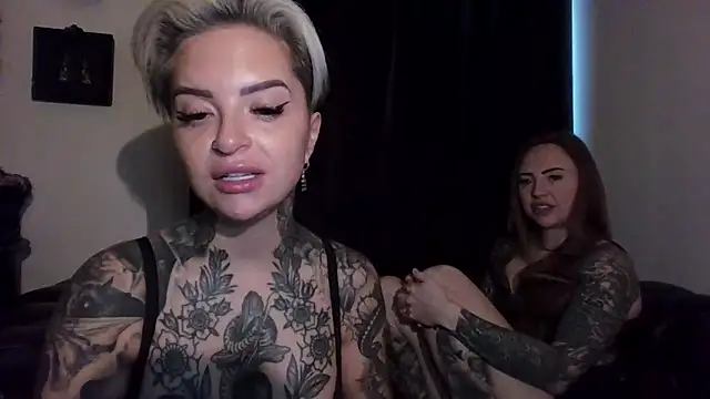 Alexandersonxo online show from 12-21-25, 09:27