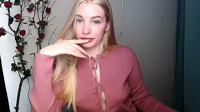 Queen ofLove online show from 04-06-26, 12:39