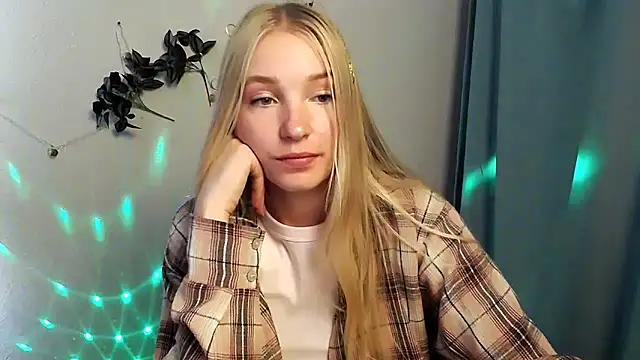 Queen ofLove online show from 06-01-26, 11:12