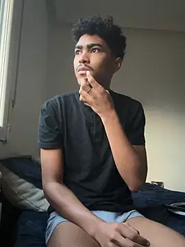 Snapshot of Ryan-hot chatting on 02-21-25, 05:53 Ryan-hot online show from 02-21-25, 05:53