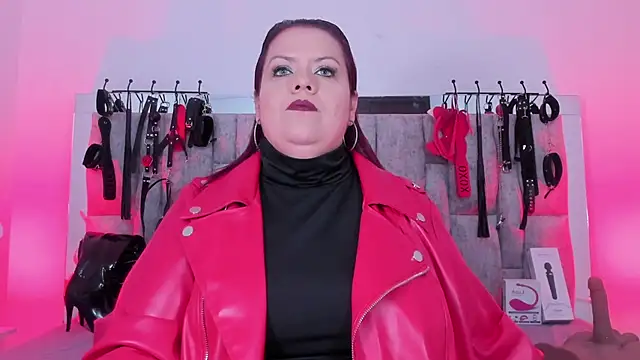 vanessa moka online show from 03-18-25, 03:21