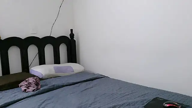 luxandracon23 online show from 03-11-26, 04:35