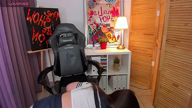 Snapshot of Aria_Blisss chatting on 01-14-25, 08:31 Aria Blisss online show from 01-14-25, 08:31