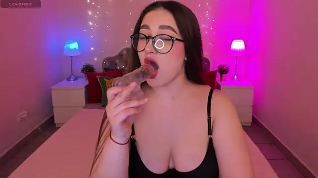 Snapshot of Aria_Blisss chatting on 01-30-25, 02:06 Aria Blisss online show from 01-30-25, 02:06