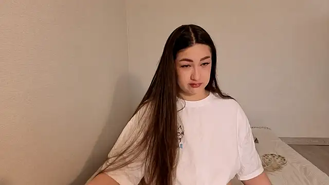 Snapshot of Aria_Blisss chatting on 05-22-26, 01:24 Aria Blisss online show from 05-22-26, 01:24