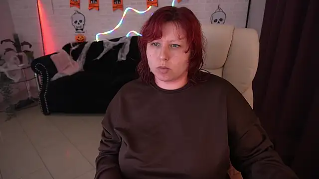 Snapshot of LiliyaMoon chatting on 11-01-25, 07:32 LiliyaMoon online show from 11-01-25, 07:32