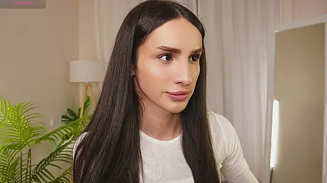 Kim Oberlin  online show from 12-03-25, 04:05