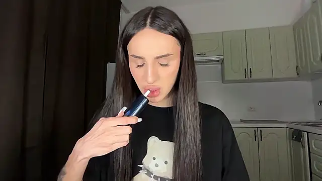 Kim Oberlin  online show from 03-09-26, 04:44