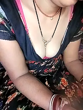 Snapshot of kumarigirl chatting on 10-31-25, 02:12 kumarigirl online show from 10-31-25, 02:12