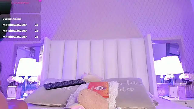 SophiaSmiiths  online show from 02-26-25, 08:00