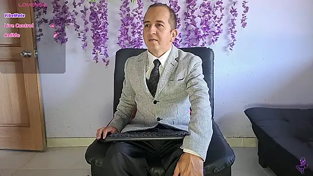 yazforeSolo online show from 02-09-26, 02:10