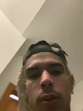 Snapshot of RicarBer chatting on 02-06-26, 12:52 RicarBer online show from 02-06-26, 12:52