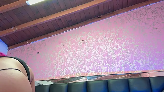 Sofia martiin online show from 10-13-25, 03:06