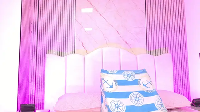 Sofia martiin online show from 02-04-26, 03:12