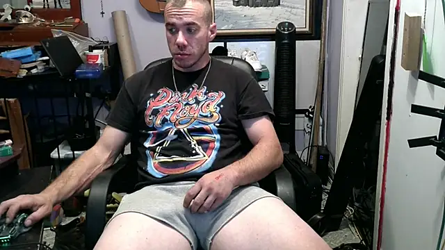 ScubaStevex online show from 11-12-25, 06:58