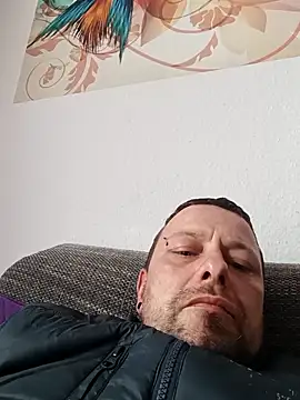 Snapshot of ich411983 chatting on 04-03-26, 10:57 ich411983 online show from 04-03-26, 10:57