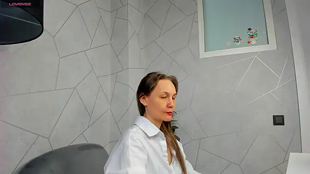 Lillian White online show from 03-11-25, 07:26