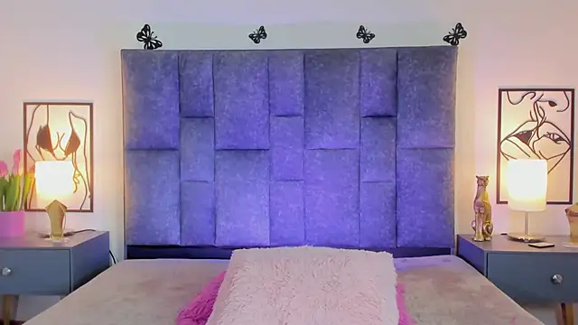 Snapshot of NicolMiller4 chatting on 05-11-26, 07:11 NicolMiller4 online show from 05-11-26, 07:11
