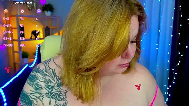 Snapshot of ZaraReignn chatting on 01-17-25, 09:06 ZaraReignn online show from 01-17-25, 09:06