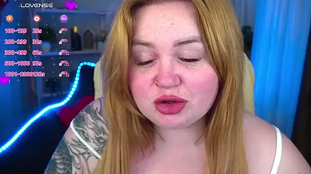 Snapshot of ZaraReignn chatting on 03-12-25, 09:03 ZaraReignn online show from 03-12-25, 09:03