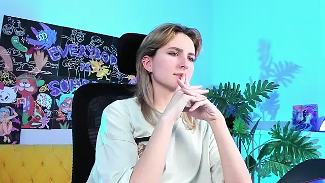 LuxRayi online show from 02-18-25, 03:21